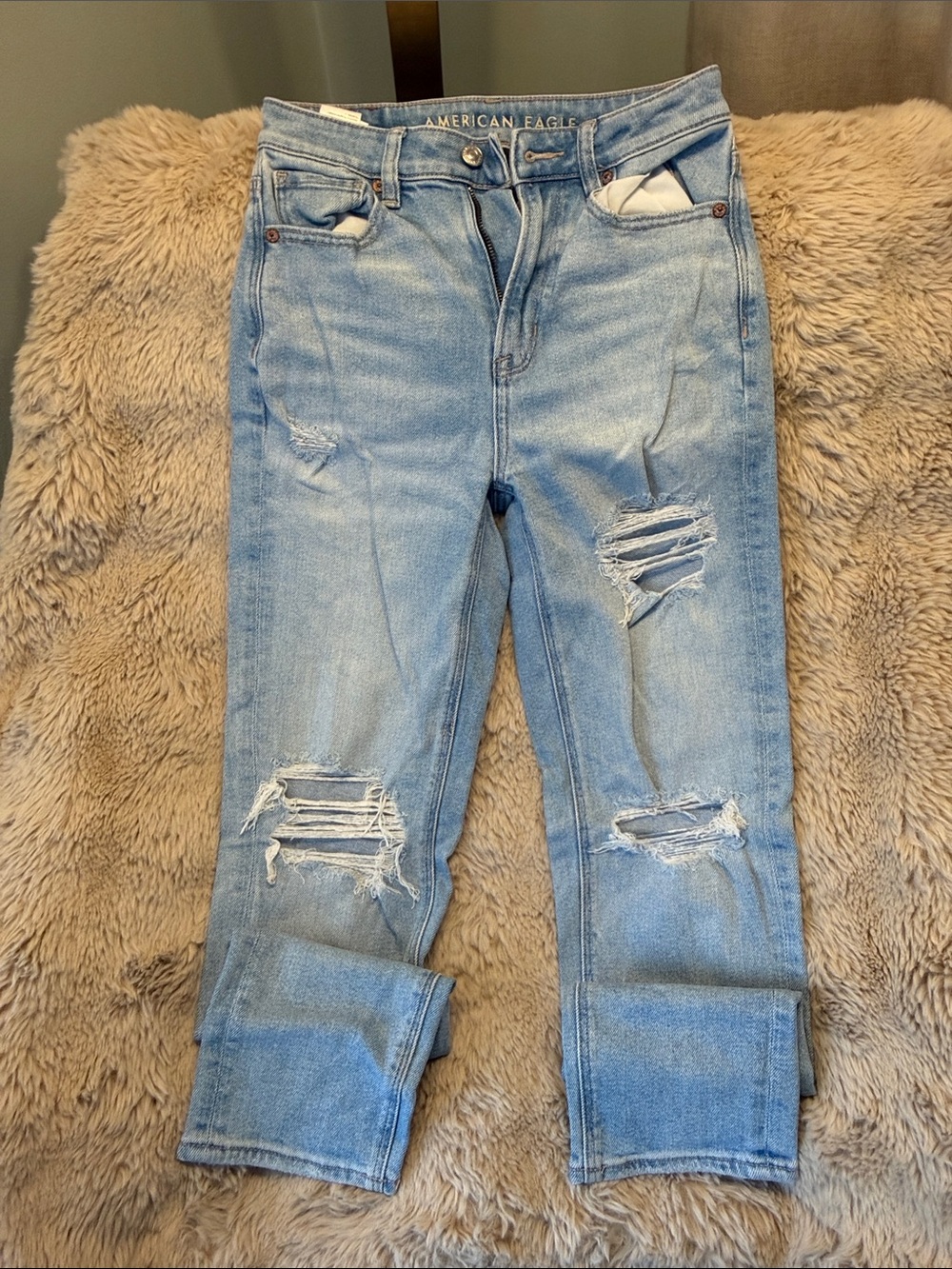 American Eagle Outfitters Light Wash Ripped Boyfriend Jeans